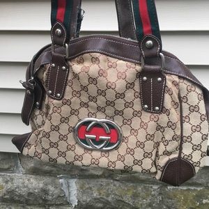 Used gucci arm/and bag good condition,